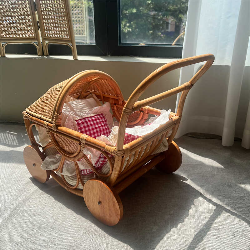 Baby Nursery Vintage - Kereta Dorong Bayi Rotan Anyaman Vintage,